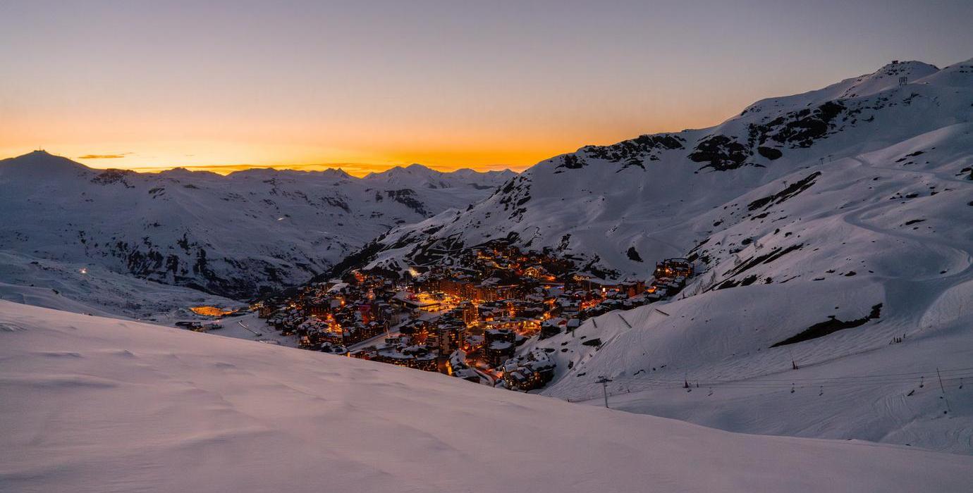 View of the Val Thorens mountains in Les 3 Vallées