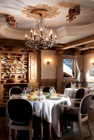 Les 3 Vallées Michelin star restaurants in Summer