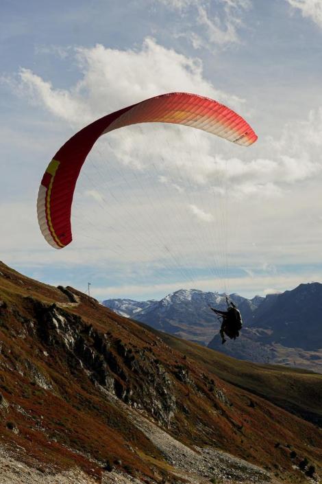 Paragliding Col de la Loze Courchevel and Méribel in Les 3 Vallées