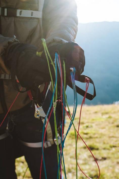 Get accompanied to practice your 1st paragliding flight in Les 3 Vallées