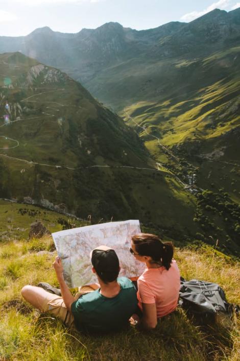 Se faire accompagner par un guide de haute montagne sur les itinéraires rando des 3 Vallées