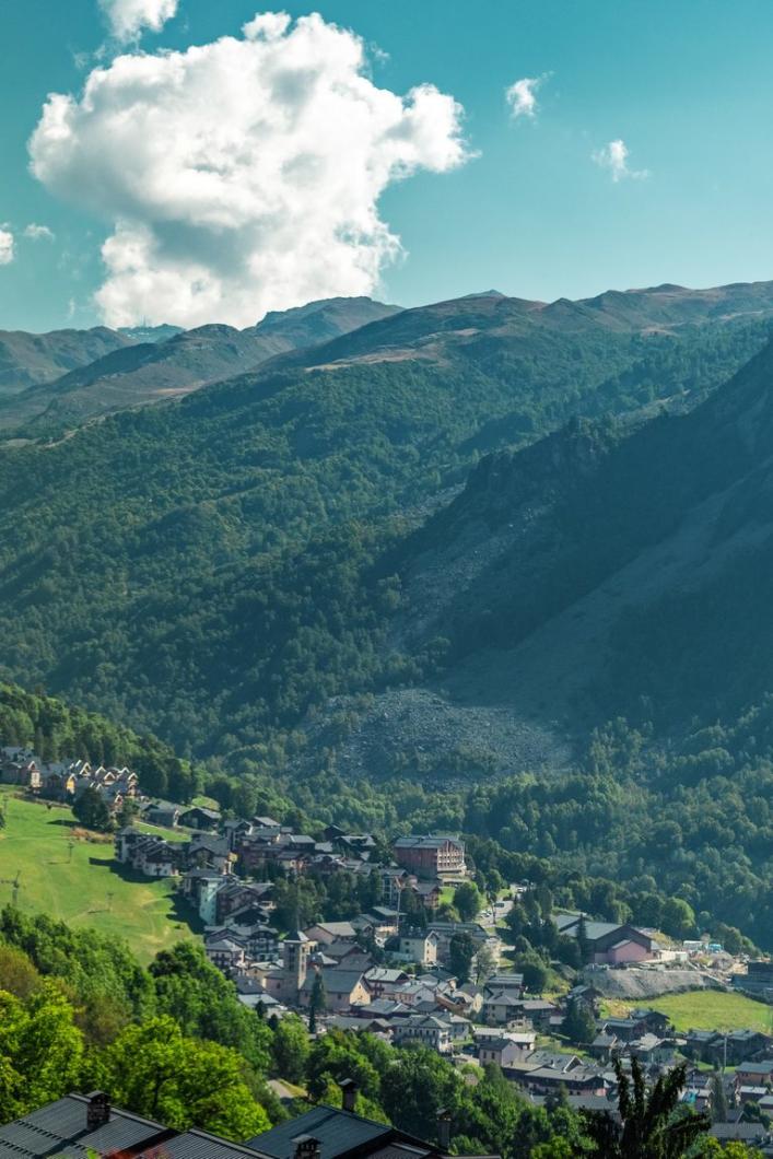 Das authentische Dorf Saint-Martin-de-Belleville in Les 3 Vallées in Savoyen