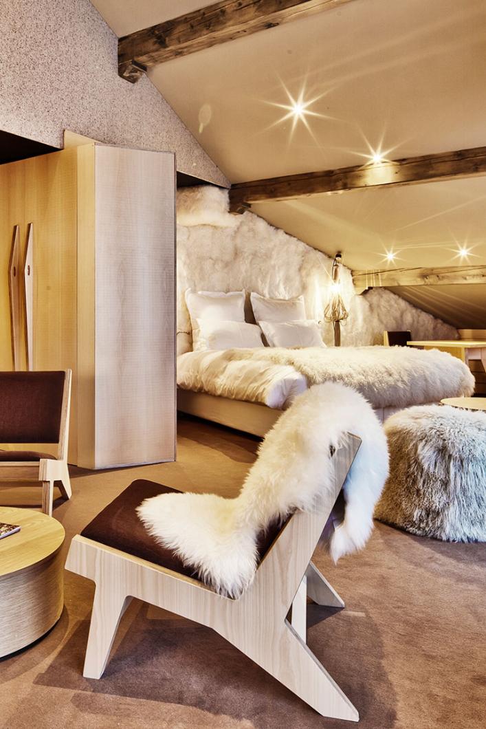 Hotel Altapura in Val Thorens in Les 3 Vallées, ski-in ski-out accommodation, easy access to the world's largest ski area