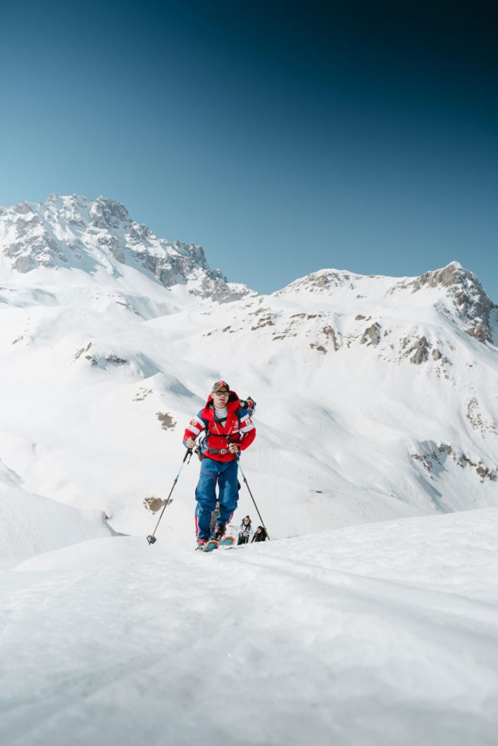 Ski touring in Les 3 Vallées with a ski instructor for security