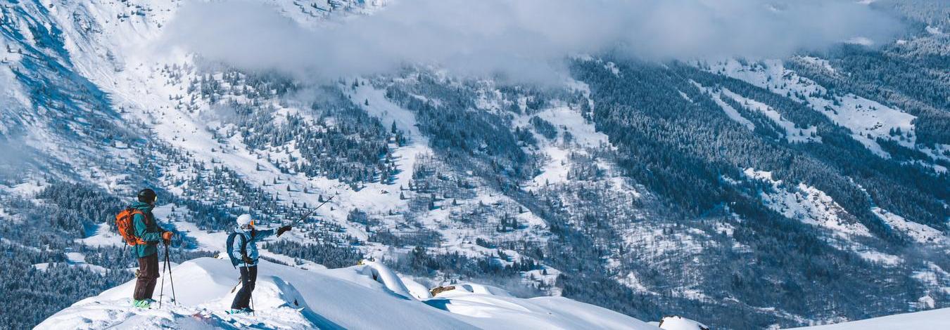 Ski touring with friends in Méribel in the 3 Valleys