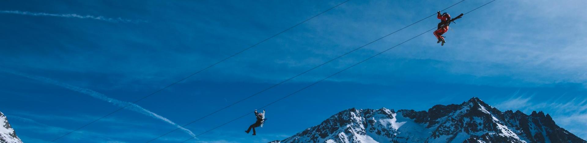 The zipline in Orelle, located between Val Thorens and Orelle: thrilling and dizzying sensations