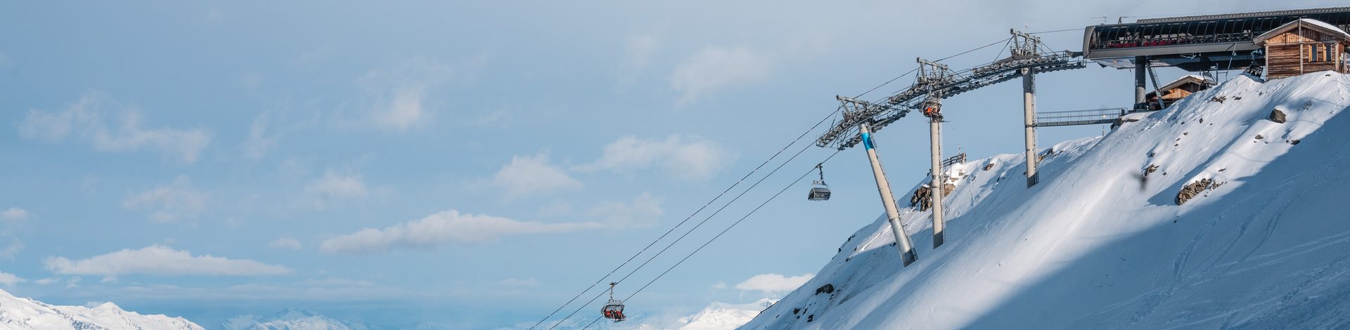 Saint Martin Express chairlift in the 3 Vallées