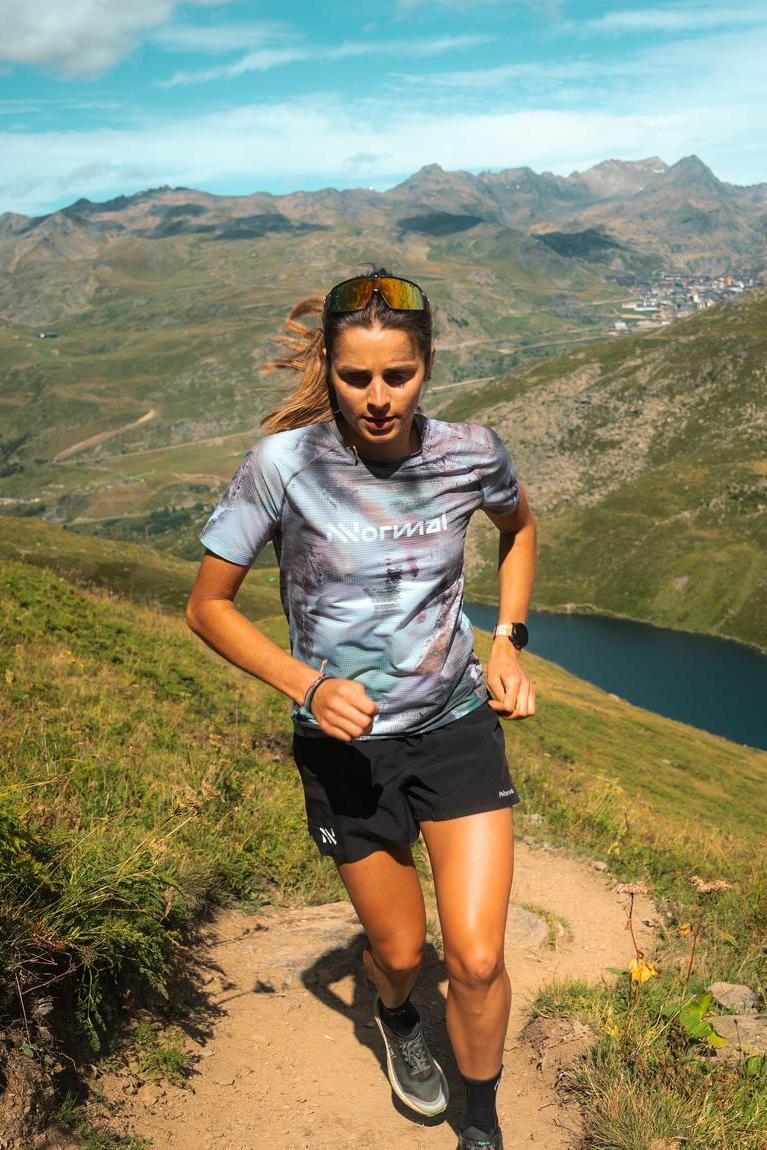 traileuse dans le vallon du lou et la pointe de la masse dans la vall&eacute;e des Belleville dans Les 3 Vall&eacute;es