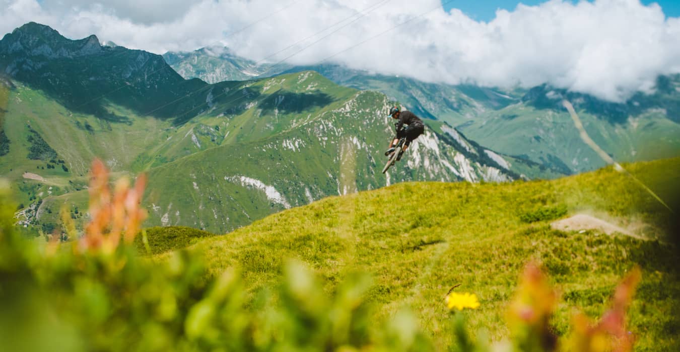 Practice of Enduro on the Bike Park of Saint-Martin-de-Belleville in Les 3 Vallées