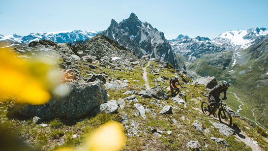 Buy your 3-day mountain bike pass online to explore Les 3 Vallées