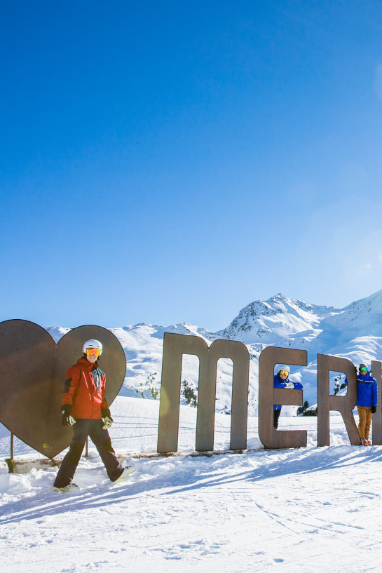 Méribel lettering at Méribel Mottaret to take a break in front of the mythical Mont Vallon, the 3 Valleys' must-see peak