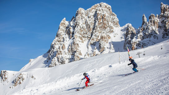 Ski with a ski instructor in Courchevel La Saulire