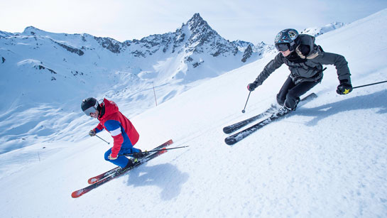 Off-piste skiing lessons with the 3 Valleys' ski schools