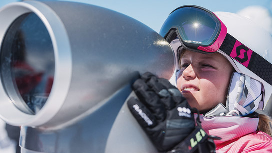 Observing the mountain through the eyes of a child