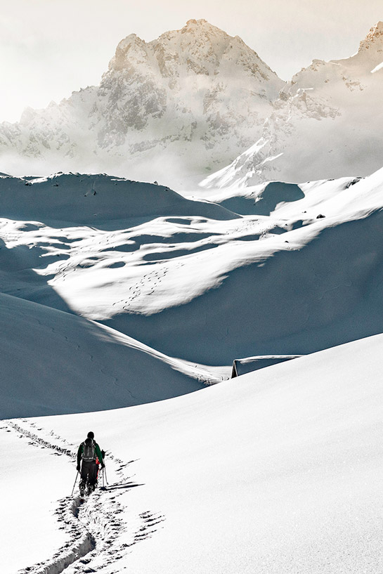 Ski touring in Les 3 Vallées, always accompanied by mountain professionals