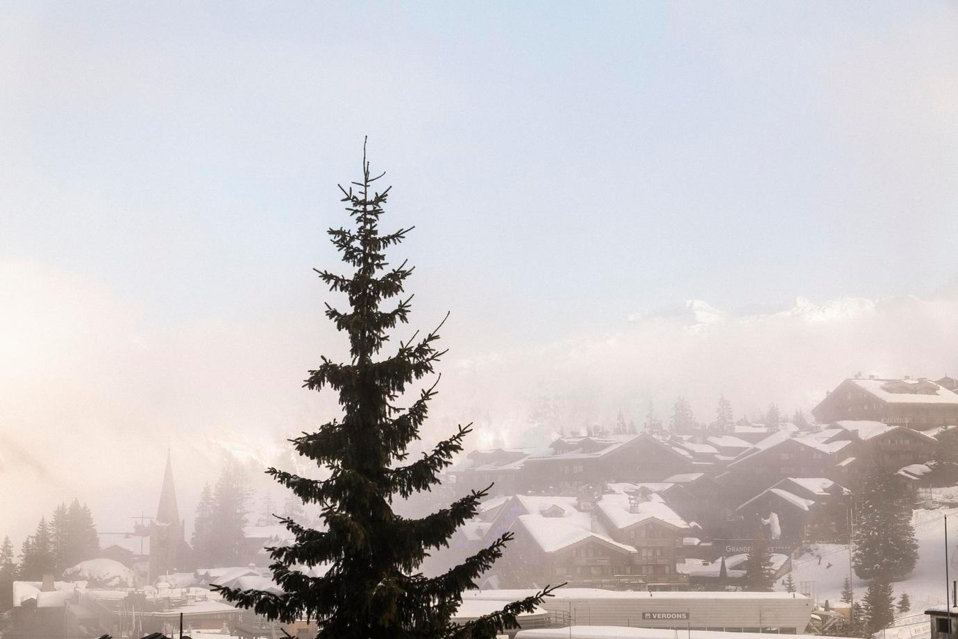 Blick vom Maya Hôtel in Courchevel